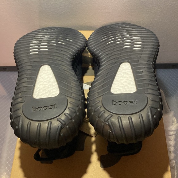 Reselling - Picture 4 of 5